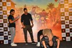 John Abraham, Varun Dhawan at Dishoom promotions in Mumbai on 2nd July 2016 (7)_5777d3f471110.jpg