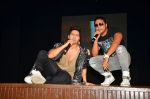 Varun Dhawan at mithibai college in Mumbai on 2nd July 2016 (14)_5777b658c15c1.jpg