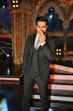 Varun Dhawan pomote Dishoom on the sets of India_s Got Talent on 6th July 2016 (19)_577dd8551673d.jpg