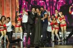 The Dishoom cast - John Abraham, Jacqueline Fernandez and Varun Dhawan on India_s Got Talent Grand Finale_57810aa8e88c6.JPG