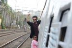  Anil Kapoor promotes 24 Season 2 in Mumbai Train on 14th July 2016 (63)_5787d01e47d4b.JPG