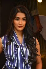 Pooja Hegde at Mohenjo Daro interview on 13th July 2016 (14)_57872e4bc5e1a.JPG