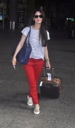 Sandeepa Dhar spotted at the airport on July 20, 2016 (2)_578fb46fe1043.JPG