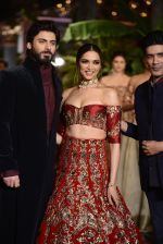 Deepika Padukone during the FDCI India Couture Week 2016 at the Taj Palace on July 21, 2016 (9)_57903d703e599.JPG