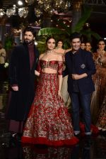 Deepika Padukone, Manish Malhotra, Fawad Khan during the FDCI India Couture Week 2016 at the Taj Palace on July 21, 2016 (4)_57903dbcc1ea2.JPG