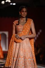 Model walk the ramp for Anita Dongre show at the FDCI India Couture Week 2016 on 21st July 2016 (357)_5791a5f5bd8d7.JPG