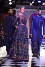 Model walk the ramp for Anita Dongre show at the FDCI India Couture Week 2016 on 21st July 2016 (360)_5791a5f816069.JPG