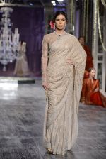 Model walk the ramp for Tarun Tahiliani show at the FDCI India Couture Week 2016 on 21st July 2016 (128)_5791a7cb51fad.JPG