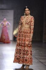 Model walks the ramp for Rimple and Harpreet Narula at the FDCI India Couture Week 2016 on 22 July 2016 (22)_57922e6a92252.JPG