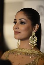 Yami Gautam walks the ramp for Rimple and Harpreet Narula at the FDCI India Couture Week 2016 on 22 July 2016 (22)_57922e973a22f.JPG