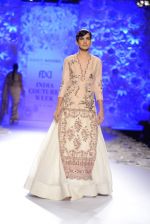 Rahul Mishra showcases Monsoon Diaries at the FDCI India Couture Week 2016 in Taj Palace on 22 July 2016 (22)_5792f9472878b.JPG