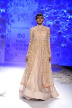 Rahul Mishra showcases Monsoon Diaries at the FDCI India Couture Week 2016 in Taj Palace on 22 July 2016 (34)_5792f95005a31.JPG