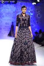 Rahul Mishra showcases Monsoon Diaries at the FDCI India Couture Week 2016 in Taj Palace on 22 July 2016 (47)_5792f959b120e.JPG