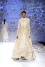 Rahul Mishra showcases Monsoon Diaries at the FDCI India Couture Week 2016 in Taj Palace on 22 July 2016 (92)_5792f97873093.JPG