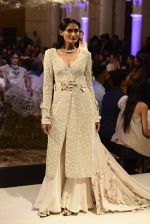 during Anamika Khanna showcase When Time Stood Still at the FDCI India Couture Week 2016 on 22 July 2016 (62)_57937bfb32fe8.JPG