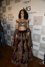 Kangana Ranaut walks for Manav Gangwani latest collection Begum-e-Jannat at the FDCI India Couture Week 2016 on 24 July 2016 (26)_5794c7a699415.JPG
