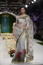 Model walks ramp during Varun Bhal show Vintage Garden at the India Couture Week 2016, in New Delhi, India on July 23, 2016 (153)_579446eb5a48c.JPG
