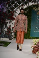 Model walks ramp during Varun Bhal show Vintage Garden at the India Couture Week 2016, in New Delhi, India on July 23, 2016 (182)_579447135f856.JPG