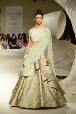 Model walks the ramp during showcase of Gaurav Gupta collection scape song at FDCI India Couture Week 2016 on 23 July 2016 (25)_57943b43505c3.JPG