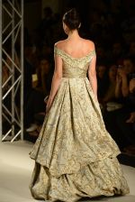 Model walks the ramp during showcase of Gaurav Gupta collection scape song at FDCI India Couture Week 2016 on 23 July 2016 (35)_57943b4f50d8a.JPG
