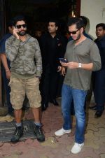 Farhan Akhtar, Karan Johar, Ritesh Sidhwani at the promo shoot in Bungalow 9, bandra on 25th July 2016 (35)_579620a8ef6c6.jpg