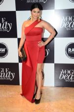 Tanisha Mukherjee at Vogue Beauty Awards 2016 on 27th July 2016 (28)_579a0a4f01f37.JPG
