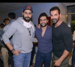 abhishek bachan,Ali Abbas Zafar,john at Dishoom screening in yashraj, Mumbai on 28th July 2016_579afdeecf903.jpg