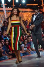 Jacqueline Fernandez during the promotion of film A Flying Jatt on the sets of reality dance show Jhalak Dikhhla Jaa season 9 in Mumbai, India on August 2 2016 (120)_57a18aa3b55bf.JPG