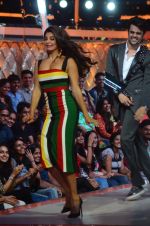 Jacqueline Fernandez during the promotion of film A Flying Jatt on the sets of reality dance show Jhalak Dikhhla Jaa season 9 in Mumbai, India on August 2 2016 (121)_57a18aa4ce9a3.JPG