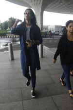 Pooja Hegde snapped at airport on 4th Aug 2016 (31)_57a440afe022d.JPG