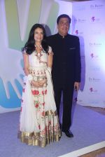 Ronnie Screwvala along with his wife Zarina Mehta during Jewellers for Hope Charity Dinner event in Mumbai, India on August 4, 2016 (9)_57a4511c077a5.JPG
