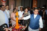 Madhuri Dixit at breastfeeding awareness campaign by unicef on 5th Aug 2016 (8)_57a57203aa8ef.jpg