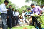 Deepika Padukone, brand ambassador of India�s no.1 sugar free chewing gum Orbit plants a mango tree sapling at the Wrigley India factory, the �Home of Orbit� in Bangalore on August 5, 2016 (2)_57ab3b64426a4.jpg