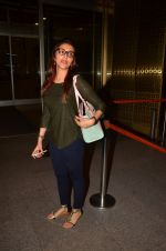 Aarti Chhabria snapped at airport on 10th Aug 2016 (24)_57ac444b5bc1c.JPG