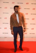 Upen Patel at h&m mubai launch on 11th Aug 2016