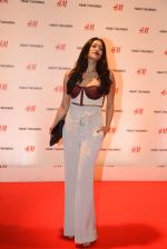 at h&m mubai launch on 11th Aug 2016 (305)_57af3636541bf.JPG