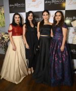 Karisma Kapoor at Amy Billimoria and Zevadhi Jewels launch on 22nd Aug 2016 (82)_57bc0d08c8314.JPG