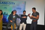 Amruta Subhash, Vinay Pathak, Tannishtha Chatterjee, Samir Kochhar at Island City press meet on 24th Aug 2016 (54)_57bebccddbf5c.JPG
