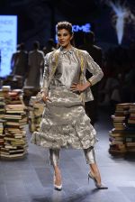 Jacqueline Fernandez walk the ramp for Rajesh Pratap Singh Show at Lakme Fashion Week 2016 on 27th Aug 2016 (84)_57c2dc3aba750.JPG