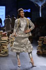 Jacqueline Fernandez walk the ramp for Rajesh Pratap Singh Show at Lakme Fashion Week 2016 on 27th Aug 2016 (86)_57c2dc461343d.JPG