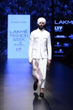 Model walk the ramp for Shantanu and Nikhil Show at Lakme Fashion Week 2016 on 27th Aug 2016 (1723)_57c2d600d9ce6.JPG