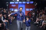 Emraan Hashmi walk the ramp for The Hamleys Show styled by Diesel Show at Lakme Fashion Week 2016 on 28th Aug 2016 (501)_57c3c6e659422.JPG