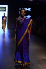 Model walk the ramp for Payal Khandwala Show at Lakme Fashion Week 2016 on 28th Aug 2016 (282)_57c3c94ee0164.JPG