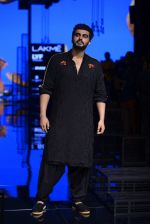 Arjun Kapoor walk the ramp for Kunal Rawal Show at Lakme Fashion Week 2016 on 28th Aug 2016 (113)_57c5460713b8c.JPG