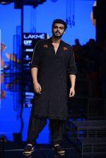 Arjun Kapoor walk the ramp for Kunal Rawal Show at Lakme Fashion Week 2016 on 28th Aug 2016 (116)_57c546322fcd7.JPG