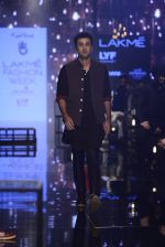 Ranbir Kapoor walk the ramp for Kunal Rawal Show at Lakme Fashion Week 2016 on 28th Aug 2016 (666)_57c546729b046.JPG