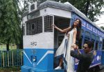 Sidharth Malhotra and Katrina Kaif in Kolkatta on 31st Aug 2016 (30)_57c7dab7938a8.jpg