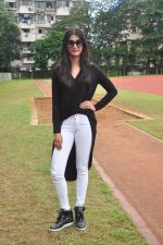 Pooja Hegde snapped at a school sports day on 2nd Sept 2016 (12)_57c9b2aa962b5.JPG