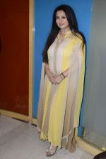 Poonam Dhillon launches her own collection in Mumbai on 1st Sept 2016 (24)_57c9956bb8b0e.JPG