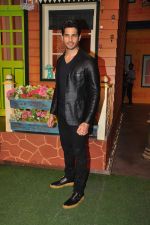 Sidharth Malhotra on the sets of The Kapil Sharma Show on 1st Sept 2016 (162)_57c994be72a05.JPG